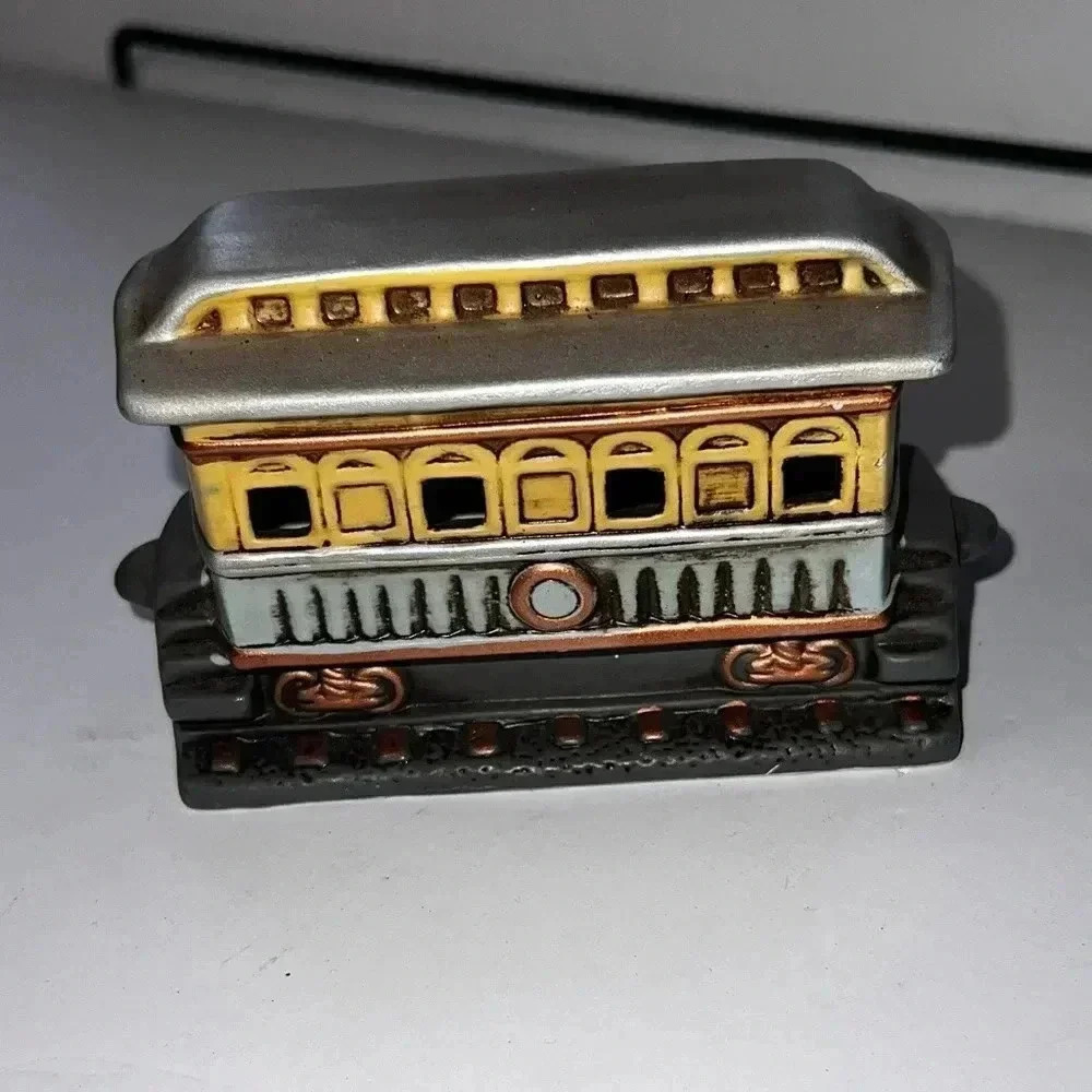 Lefton Colonial Christmas Village Flyer Train Car